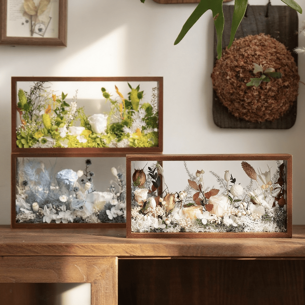 Le Jardin Paysager - Boîte d'Ombre avec Fleurs Préservées