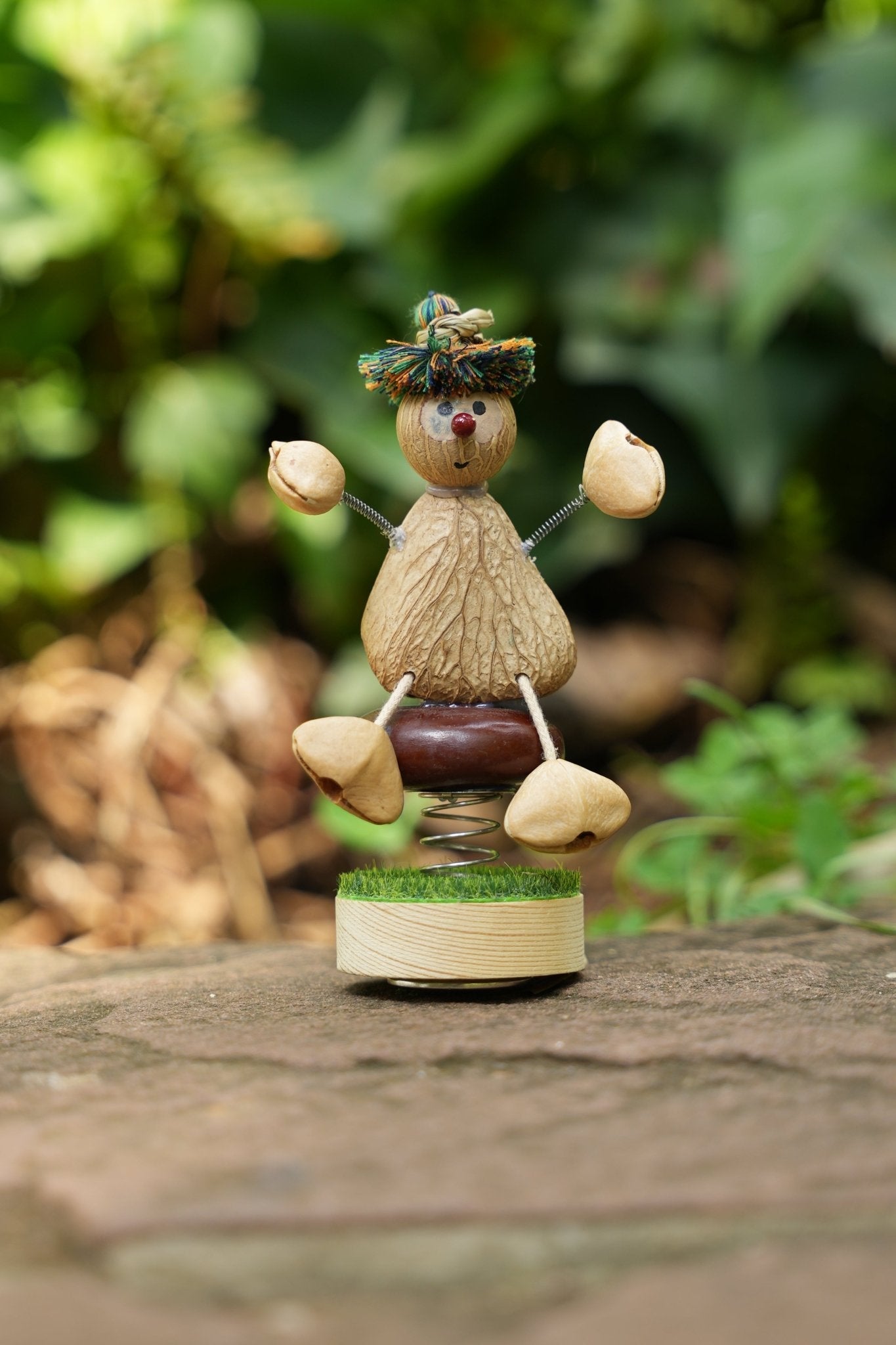 Le Petit Gardien de Noix | Ornement Bobblehead Écologique