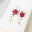 Boucles d'oreilles en rose réelle avec chaîne de perles - Bourgeon rouge et fleur violette