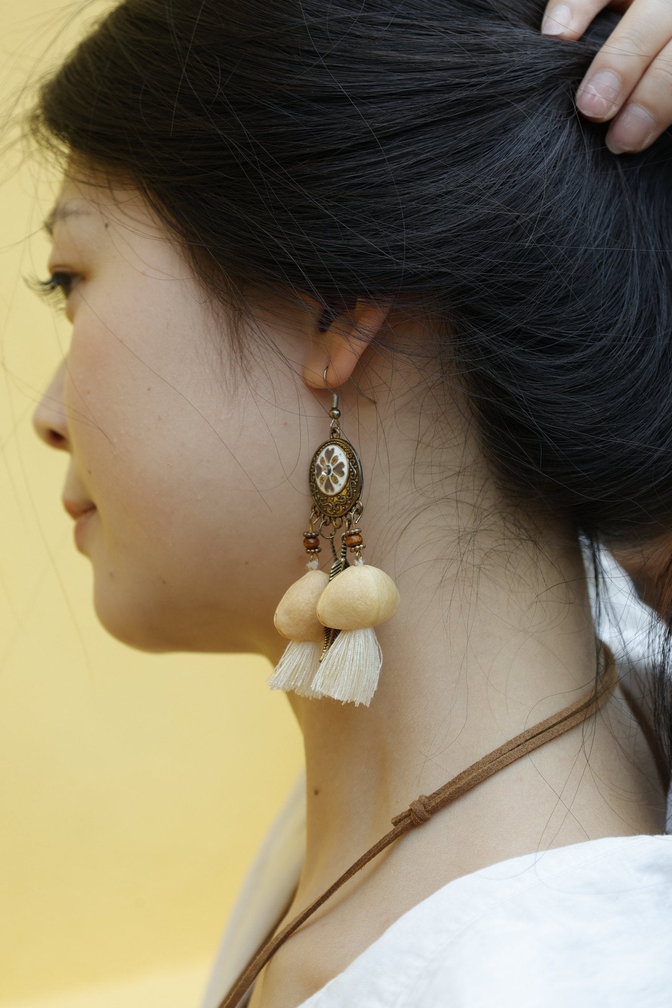 La Fleur Vintage - Boucles d'oreilles florales antiques avec graines naturelles