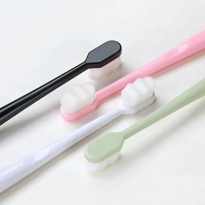 Cepillo de dientes para adultos Superfine para un cuidado bucal excepcional
