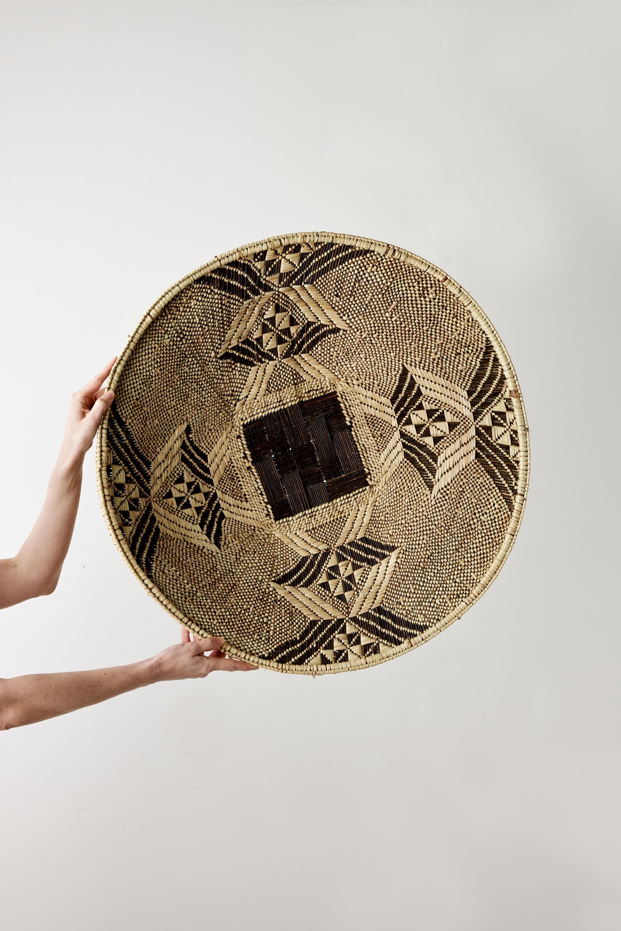 Zambian Plateau Decorative Wall Basket